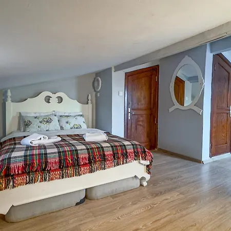 Cunda Nesos 4*