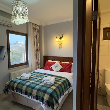 Cunda Nesos Pensionat 4*