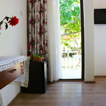 Cunda Nesos Pensionat Ayvalı